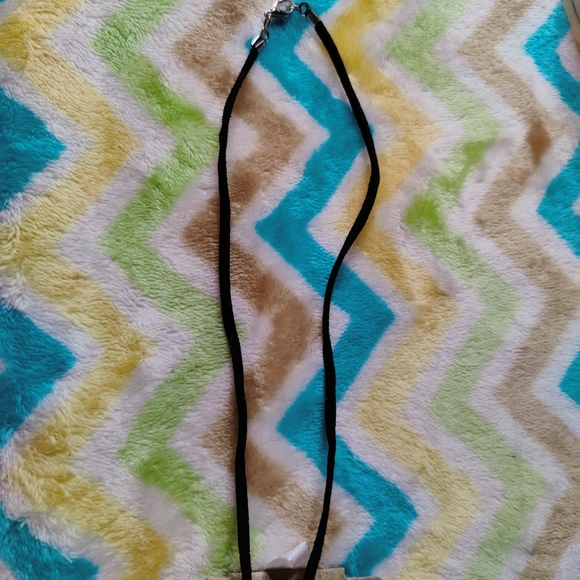 1. Made in Italy Murano Glass Necklace on Leather Cord - Picture 2 of 4